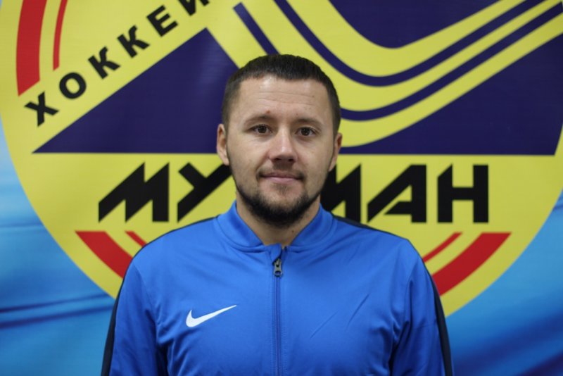 Хоккейный клуб "Мурман" заключил новый контракт с полузащитником Романом Никитенко.